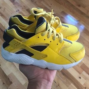 🚫SOLD🚫 Kids Nike Huarache Run